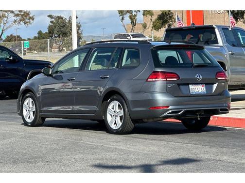 2018 Volkswagen Golf SportWagen TSI SE