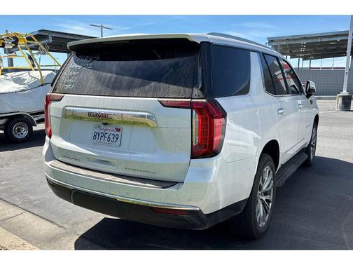 White Frost Tricoat 2021 GMC Yukon Denali