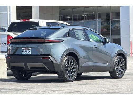 Overcast 2026 Toyota C-HR XSE
