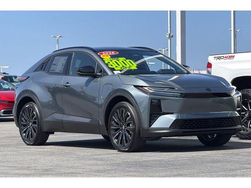 Overcast 2026 Toyota C-HR XSE