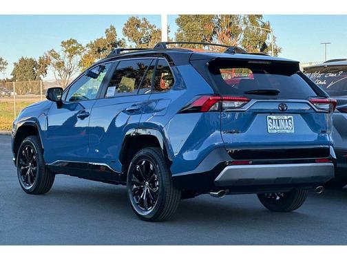 2025 Toyota RAV4 Hybrid SE