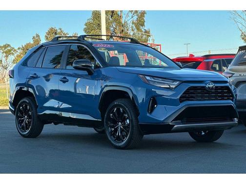 2025 Toyota RAV4 Hybrid SE