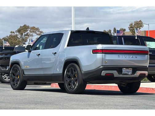 LA Silver 2022 Rivian R1T Adventure