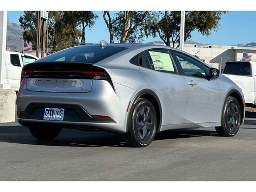 2024 Toyota Prius LE