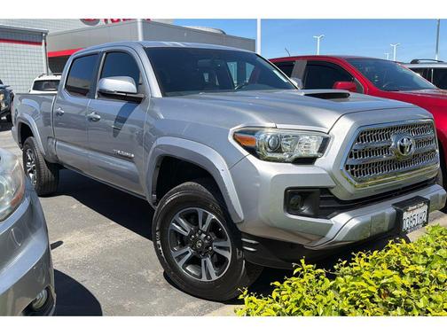 2016 Toyota Tacoma TRD Sport
