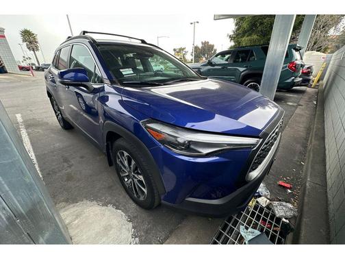 Blue Crush Metallic 2024 Toyota Corolla Cross XLE