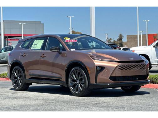 2025 Toyota Crown Signia Limited