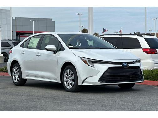 2025 Toyota Corolla Hybrid LE