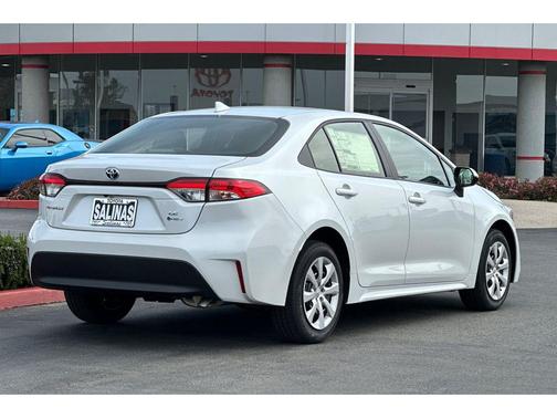2025 Toyota Corolla Hybrid LE