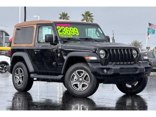 2020 Jeep Wrangler Black and Tan 4x4