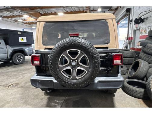 2020 Jeep Wrangler Black and Tan 4x4