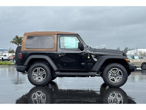 2020 Jeep Wrangler Black and Tan 4x4