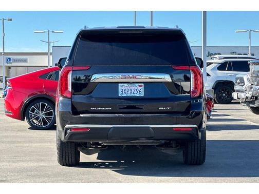 2021 GMC Yukon SLT
