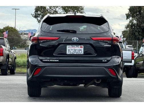 2022 Toyota Highlander Hybrid XLE