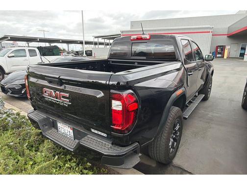 Onyx Black 2024 GMC Canyon Elevation