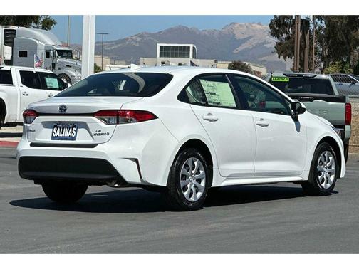 2024 Toyota Corolla Hybrid LE