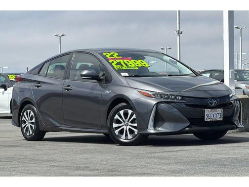 Magnetic Gray Metallic 2022 Toyota Prius Prime LE
