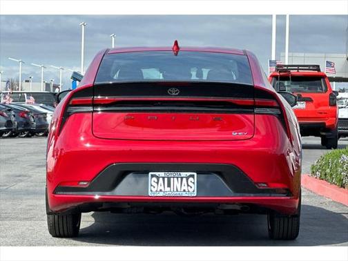2025 Toyota Prius XLE