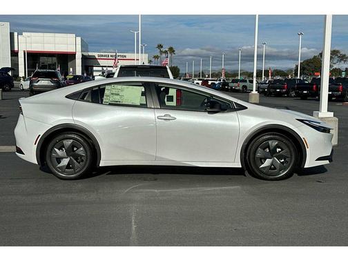 2024 Toyota Prius LE