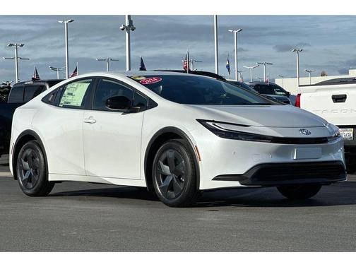 2024 Toyota Prius LE