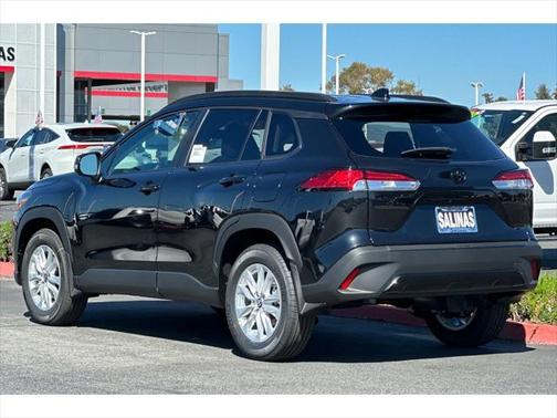 2025 Toyota Corolla Cross LE