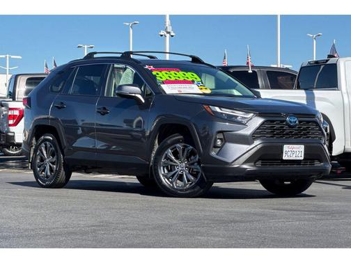 2022 Toyota RAV4 Hybrid XLE Premium