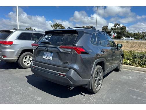 2022 Toyota RAV4 Hybrid XLE Premium