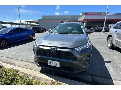 2022 Toyota RAV4 Hybrid XLE Premium
