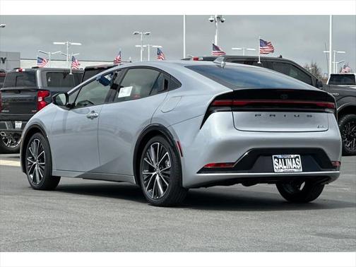 2025 Toyota Prius XLE