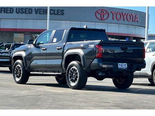 2026 Toyota Tacoma Hybrid TRD Off Road