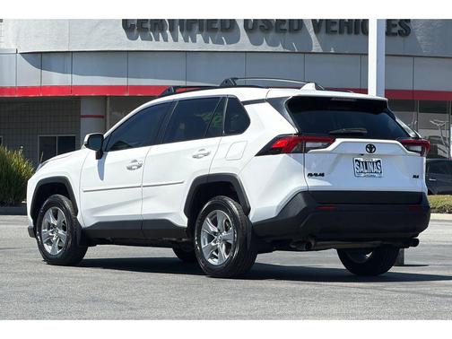 Ice Cap 2025 Toyota RAV4 XLE