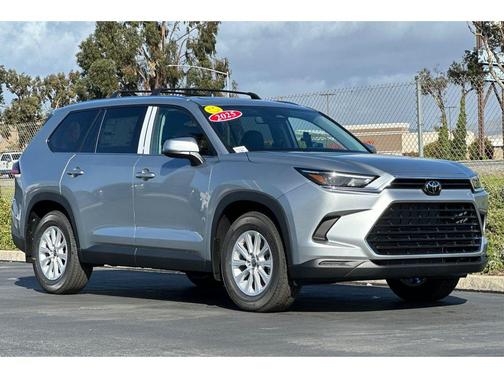 2025 Toyota Grand Highlander XLE