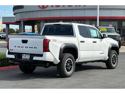 2025 Toyota Tacoma TRD Off Road