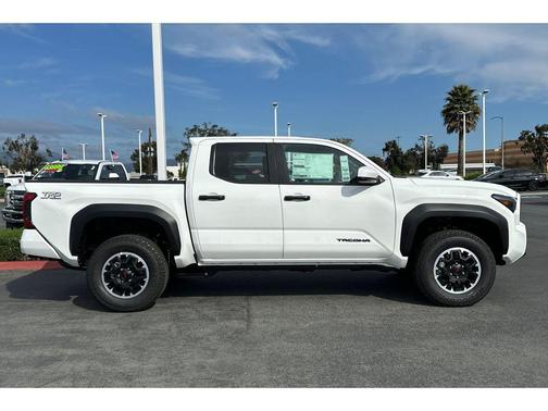 2025 Toyota Tacoma TRD Off Road