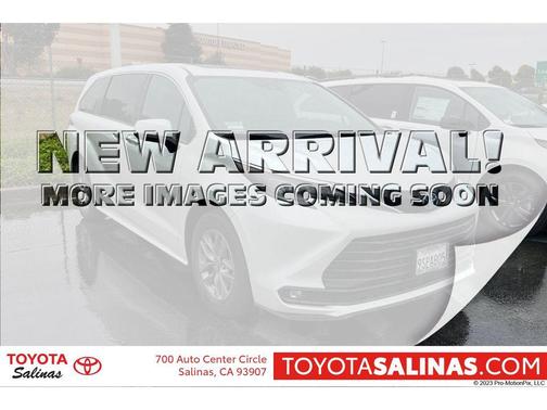 Wind Chill Pearl 2025 Toyota Sienna XLE