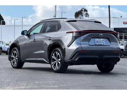 2024 Toyota bZ4X XLE