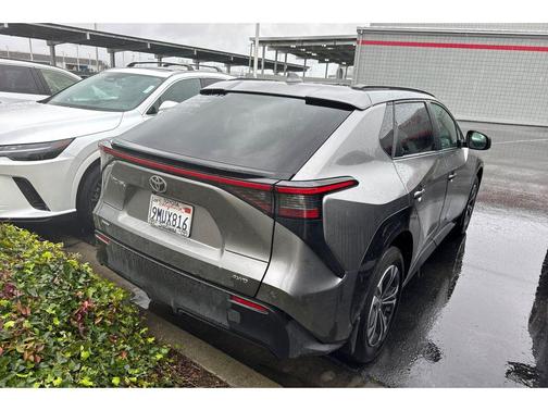 2024 Toyota bZ4X XLE