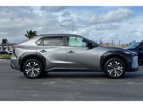 2024 Toyota bZ4X XLE
