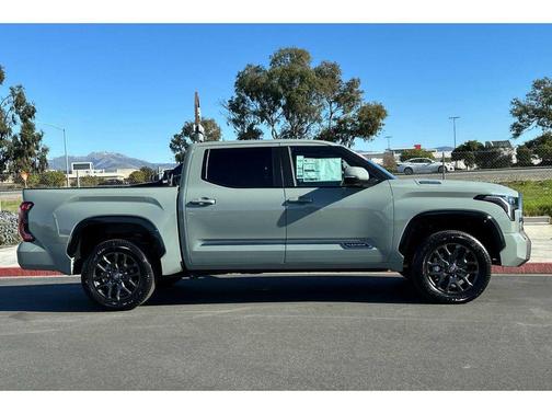 2025 Toyota Tundra Hybrid Platinum