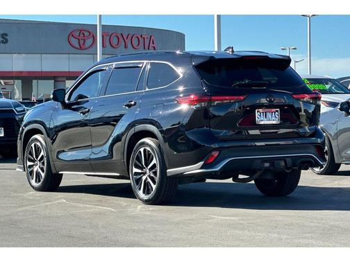 2022 Toyota Highlander XSE