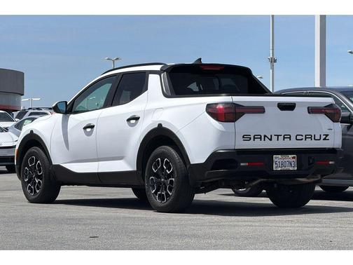 Ice White 2022 Hyundai SANTA CRUZ SEL