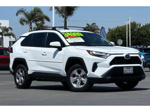 2023 Toyota RAV4 XLE