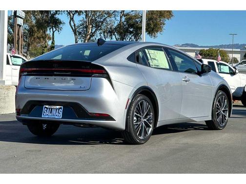 2024 Toyota Prius XLE