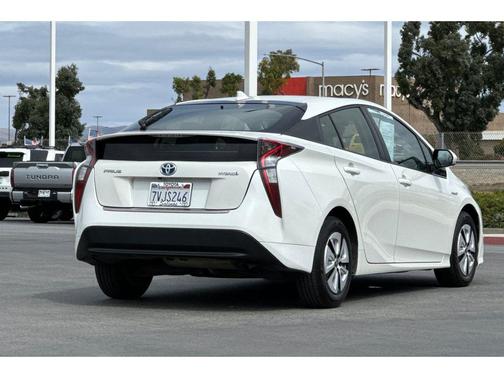 2016 Toyota Prius Four