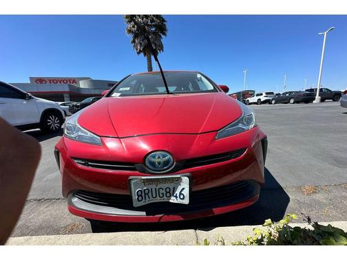 2020 Toyota Prius XLE
