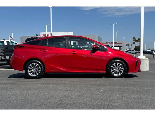 2020 Toyota Prius XLE