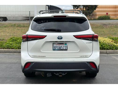 Blizzard Pearl 2020 Toyota Highlander Hybrid Limited