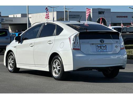 2010 Toyota Prius III