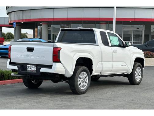 2025 Toyota Tacoma SR5