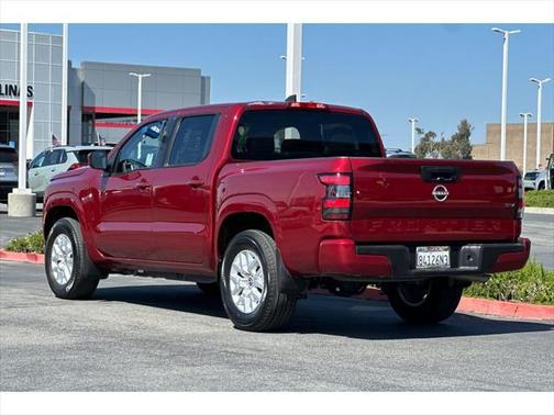 2022 Nissan Frontier SV